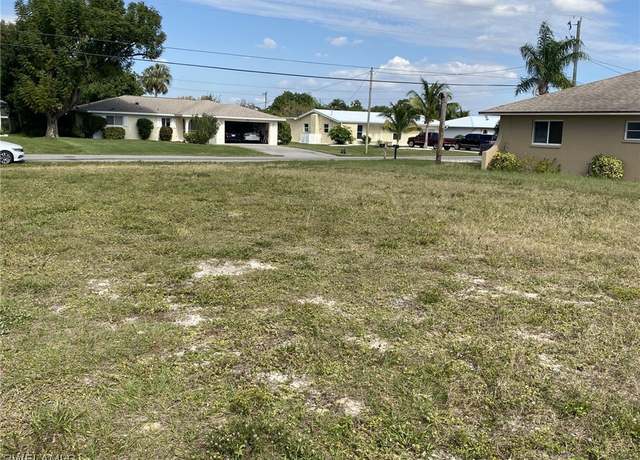 Property at 1418 SE 15th Ter, Cape Coral, FL 33990