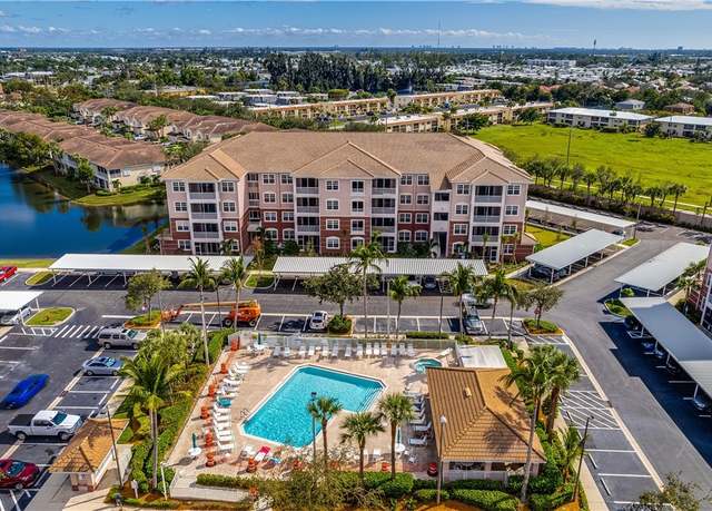 Property at 15901 Royal Pointe Ln #307, Fort Myers, FL 33908, 1 bed, 1.5 baths