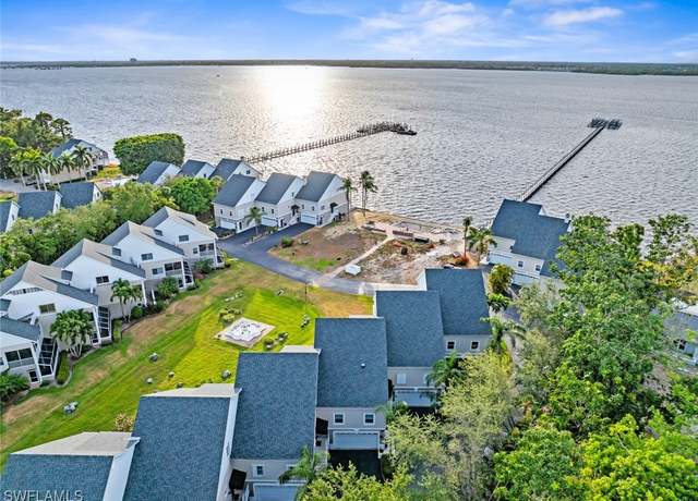 Property at 3655 Edgewood Ave, Fort Myers, FL 33916, 4 beds, 3 baths
