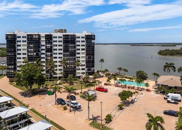 Property at 4265 Bay Beach Ln #425, Fort Myers Beach, FL 33931, 2 beds, 2 baths