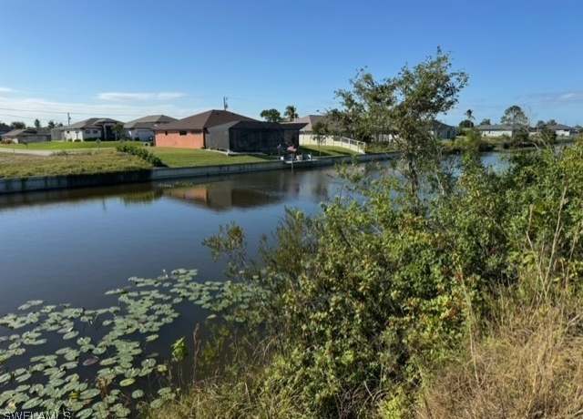 Property at 1016 NE 12th St, Cape Coral, FL 33909