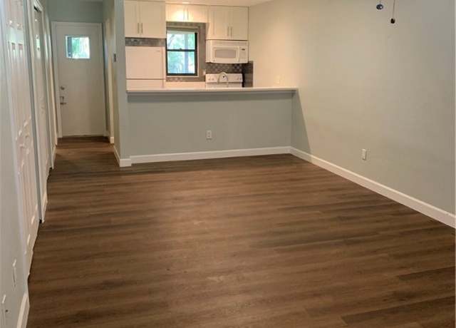 Property at 13508 Siesta Pines Ct #8, Fort Myers, FL 33908, 2 beds, 1.5 baths