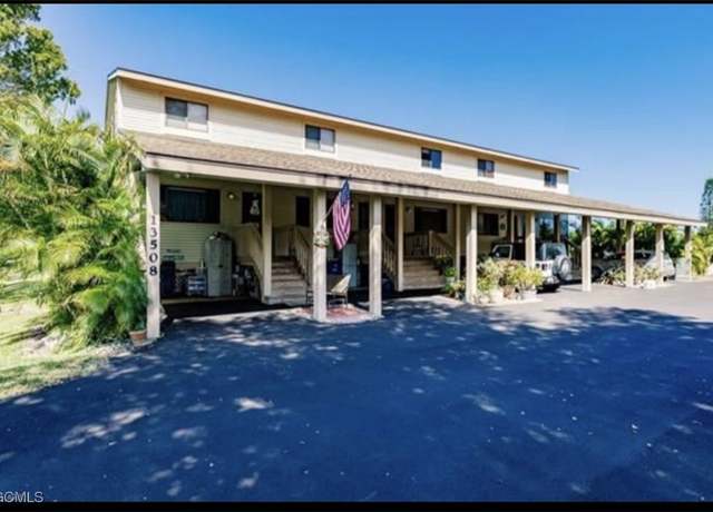 Property at 13508 Siesta Pines Ct #8, Fort Myers, FL 33908, 2 beds, 1.5 baths