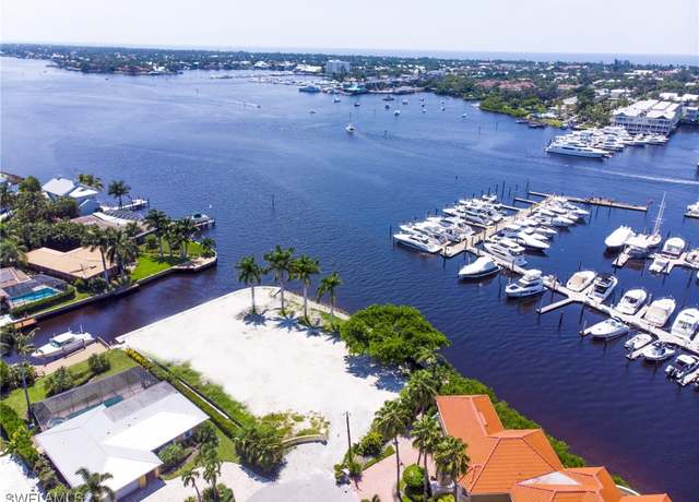 Property at 1300 Curlew Ave, Naples, FL 34102