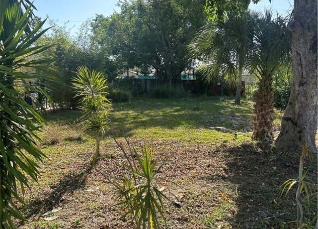 Property at 5607-5609 10th Ave, Fort Myers, FL 33907