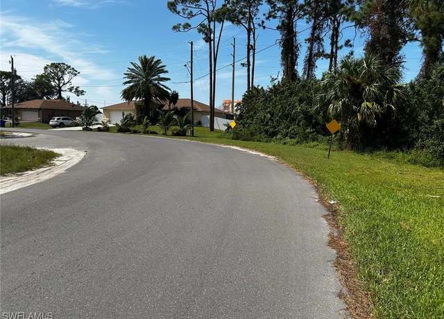 Property at 2924 Wallace Ave S, Lehigh Acres, FL 33973