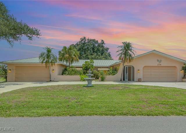 Property at 2114 Aruba Ave, Fort Myers, FL 33905, 3 beds, 2 baths