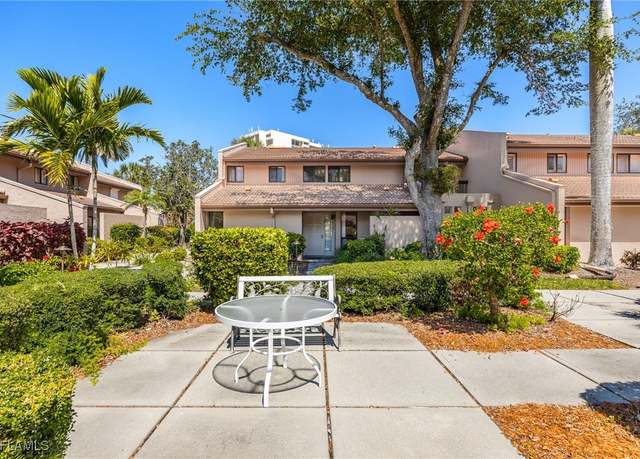 Property at 4671 S Landings Dr, Fort Myers, FL 33919, 3 beds, 3.5 baths