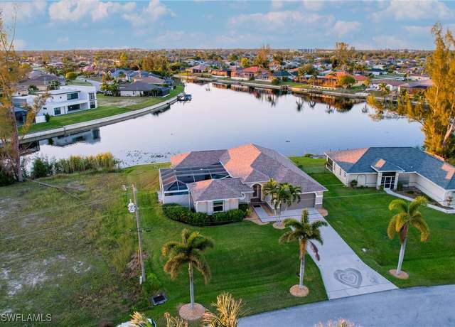 Property at 2902 SW 10th Pl, Cape Coral, FL 33914, 3 beds, 3 baths