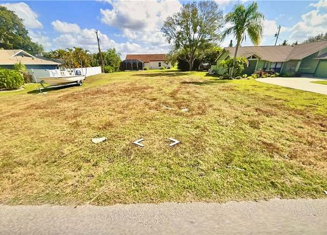 Property at 1707 SW 11th Ave, Cape Coral, FL 33991