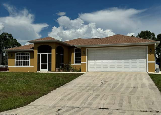 Property at 814 Jefferson Ave, Lehigh Acres, FL 33936, 3 beds, 2.5 baths