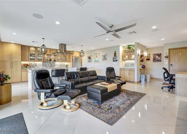 Property at 7105 Quail Run Ct W #4, Fort Myers, FL 33908, 2 beds, 2 baths