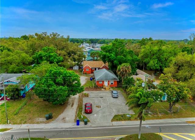 Property at 3318-3322 Edgewood Ave, Fort Myers, FL 33916, 7 beds, 4 baths