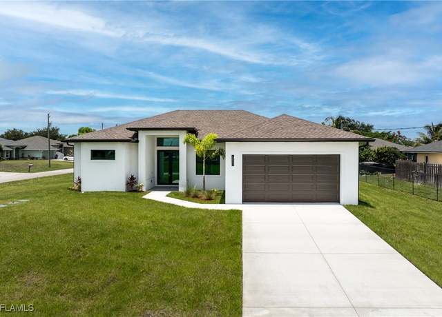 Property at 1003 Casino Ave, Lehigh Acres, FL 33971, 4 beds, 3 baths