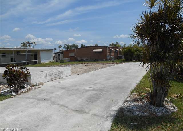 Property at 253 Hamlin Dr, Fort Myers, FL 33905