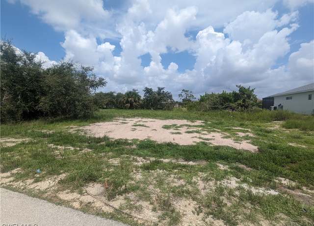 Property at 1315 SW 17th Pl, Cape Coral, FL 33991