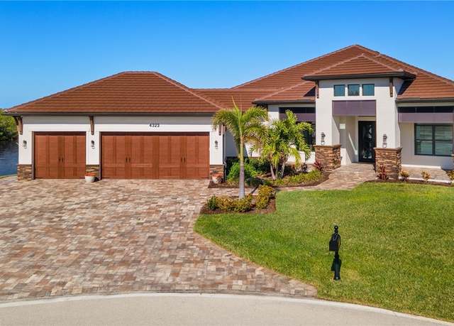 Property at 4323 Kismet Pkwy W, Cape Coral, FL 33993, 4 beds, 2.5 baths