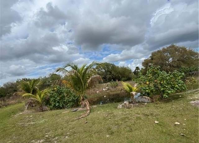 Property at 17181 Katydid Ln, Fort Myers, FL 33913, 4 beds, 2 baths