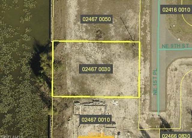 Property at 834 NE 1st Pl, Cape Coral, FL 33909