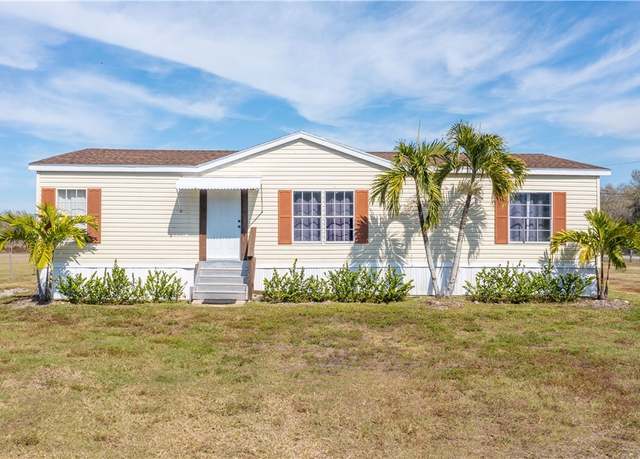 Property at 569 Bald Cypress Ave, Clewiston, FL 33440, 3 beds, 2 baths