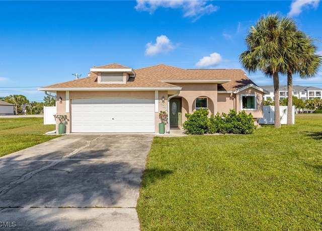 Property at 3532 SW 15th Pl, Cape Coral, FL 33914, 3 beds, 2 baths