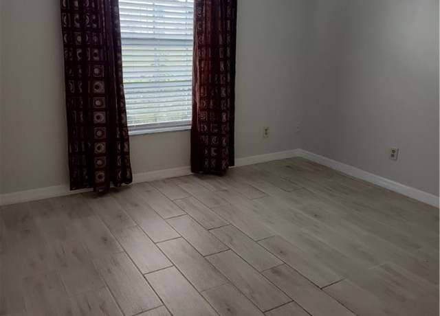 Property at 9351 Lennex Ln, Fort Myers, FL 33919, 2 beds, 2 baths