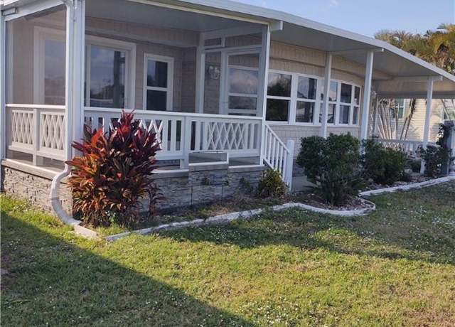Property at 237 Palmer Blvd, North Fort Myers, FL 33903, 2 beds, 2 baths