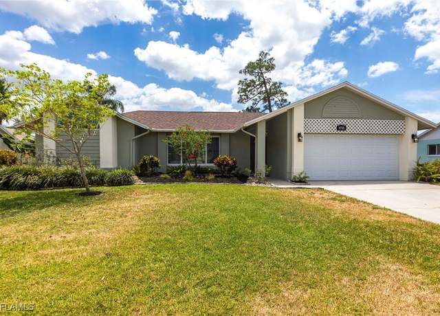 Property at 9795 Country Oaks Dr, Fort Myers, FL 33967, 3 beds, 2 baths