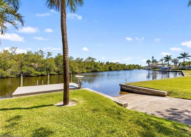 Property at 5521 Maeva Ct, Fort Myers, FL 33919, 4 beds, 4.5 baths