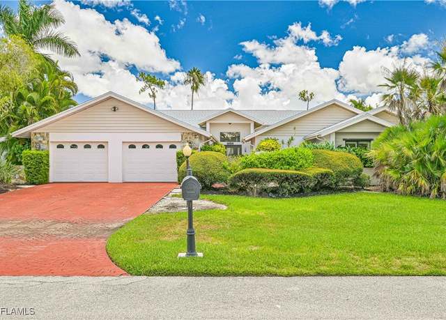 Property at 14687 Triple Eagle Ct, Fort Myers, FL 33912, 4 beds, 3.5 baths