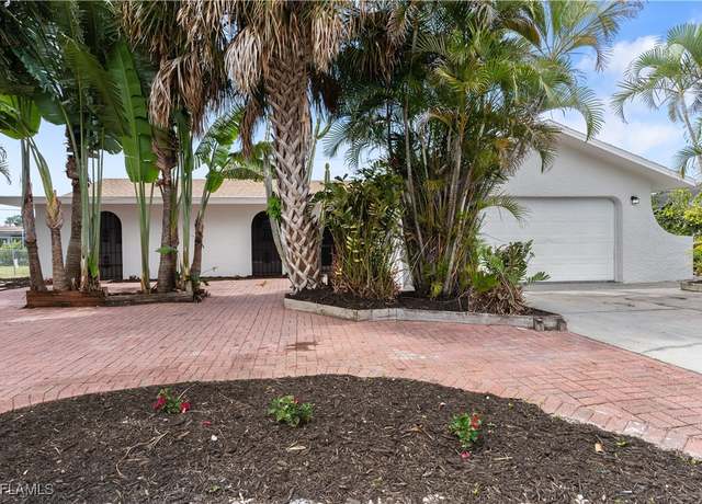Property at 8925 Dorchester St, Fort Myers, FL 33907, 3 beds, 2 baths