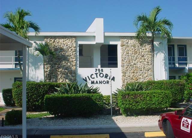 Property at 708 Victoria Dr #206, Cape Coral, FL 33904, 1 bed, 1 bath