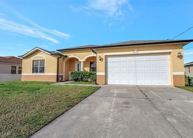 Property at 3806 35th St SW, Lehigh Acres, FL 33976, 3 beds, 2.5 baths