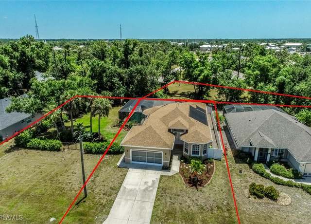 Property at 139 Crevalle Rd, Rotonda West, FL 33947, 3 beds, 2 baths