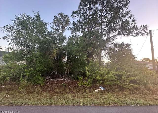 Property at 3108 40th St W, Lehigh Acres, FL 33971
