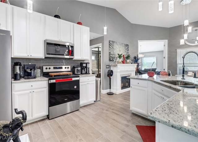 Property at 2807 18th St W, Lehigh Acres, FL 33971, 4 beds, 3 baths
