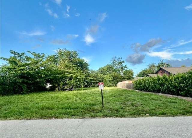 Property at 2317 Altamont Ave, Fort Myers, FL 33901