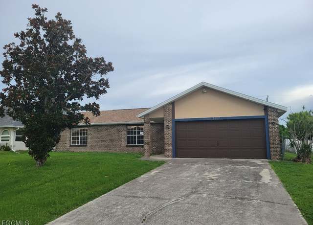 Property at 2617 SW 1st Pl, Cape Coral, FL 33914, 3 beds, 2 baths