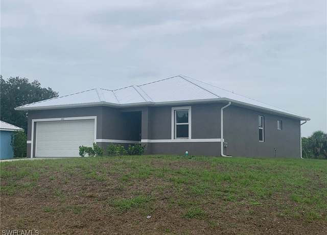 Property at 2001 Jeronimo Rd, Labelle, FL 33935, 3 beds, 2 baths