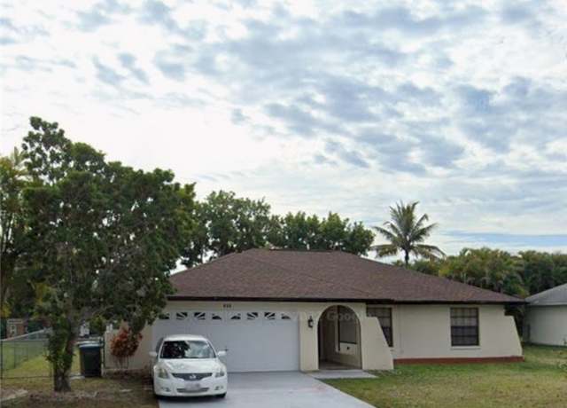 Property at 122 SW 21st St, Cape Coral, FL 33991, 3 beds, 2 baths