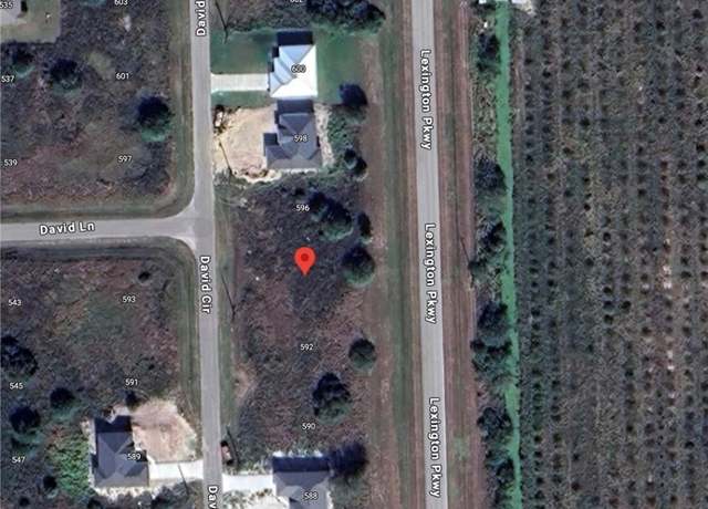 Property at 594 David Cir, Labelle, FL 33935