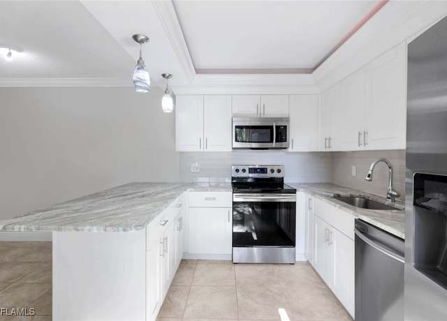 Property at 1501 Park Meadows Dr #3, Fort Myers, FL 33907, 2 beds, 2 baths