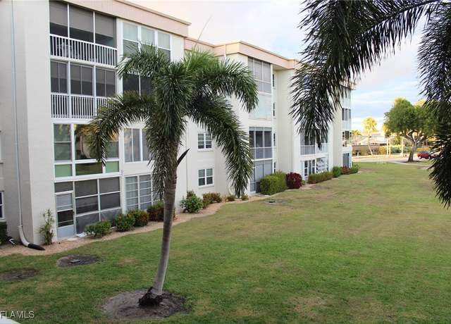 Property at 1580 Pine Valley Dr #217, Fort Myers, FL 33907, 2 beds, 2 baths