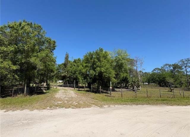 Property at 22655 Tinas Ln, Fort Myers, FL 33913