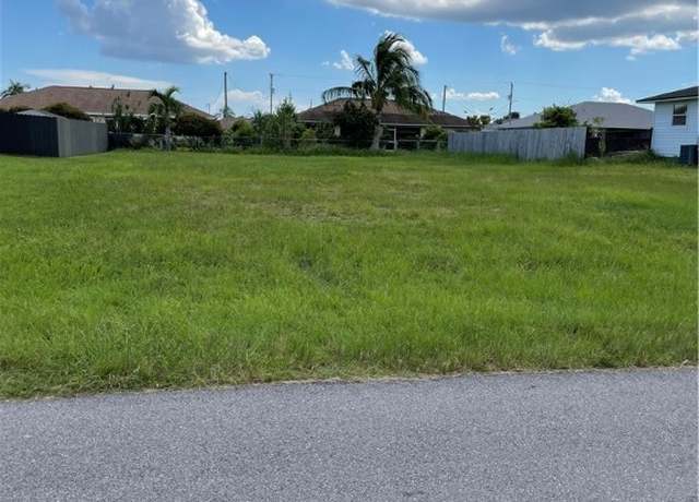 Property at 324 SE 26 Ter, Cape Coral, FL 33904