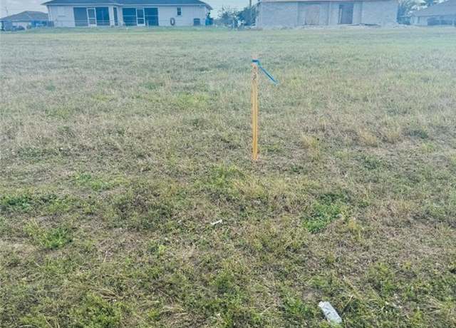Property at 920 Diplomat Pkwy E, Cape Coral, FL 33909