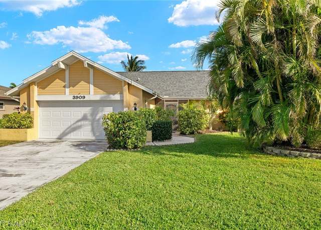 Property at 3909 SE 1st Ave, Cape Coral, FL 33904, 3 beds, 2 baths