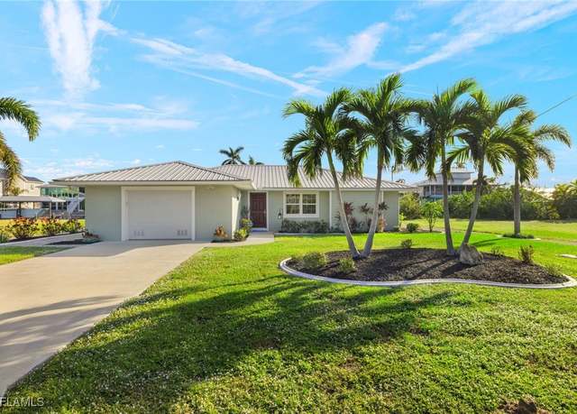 Property at 3307 Manatee Dr, St. James City, FL 33956, 2 beds, 2 baths