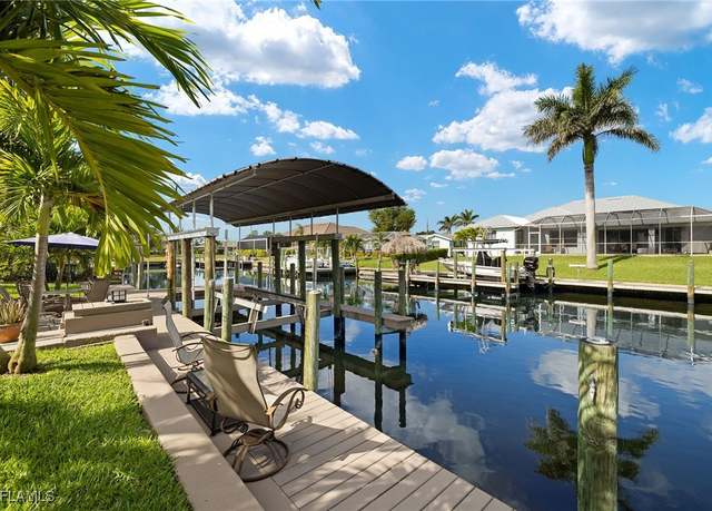 Property at 5208 SW 2nd Pl, Cape Coral, FL 33914, 4 beds, 3 baths
