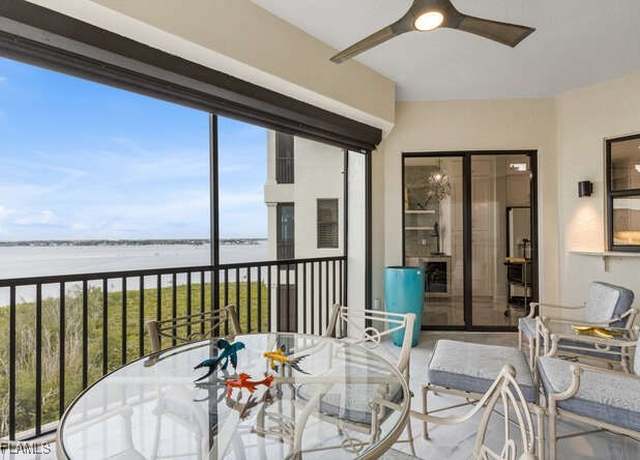 Property at 11620 Court Of Palms #701, Fort Myers, FL 33908, 2 beds, 2.5 baths